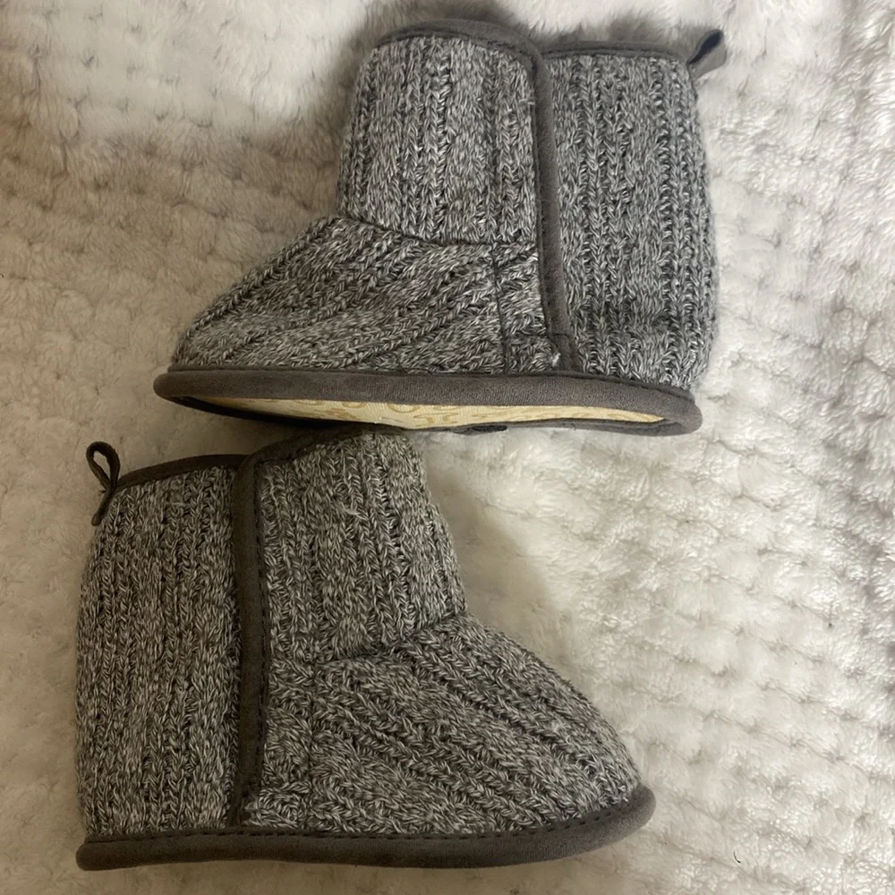 OshKosh baby B’gosh boots shoes